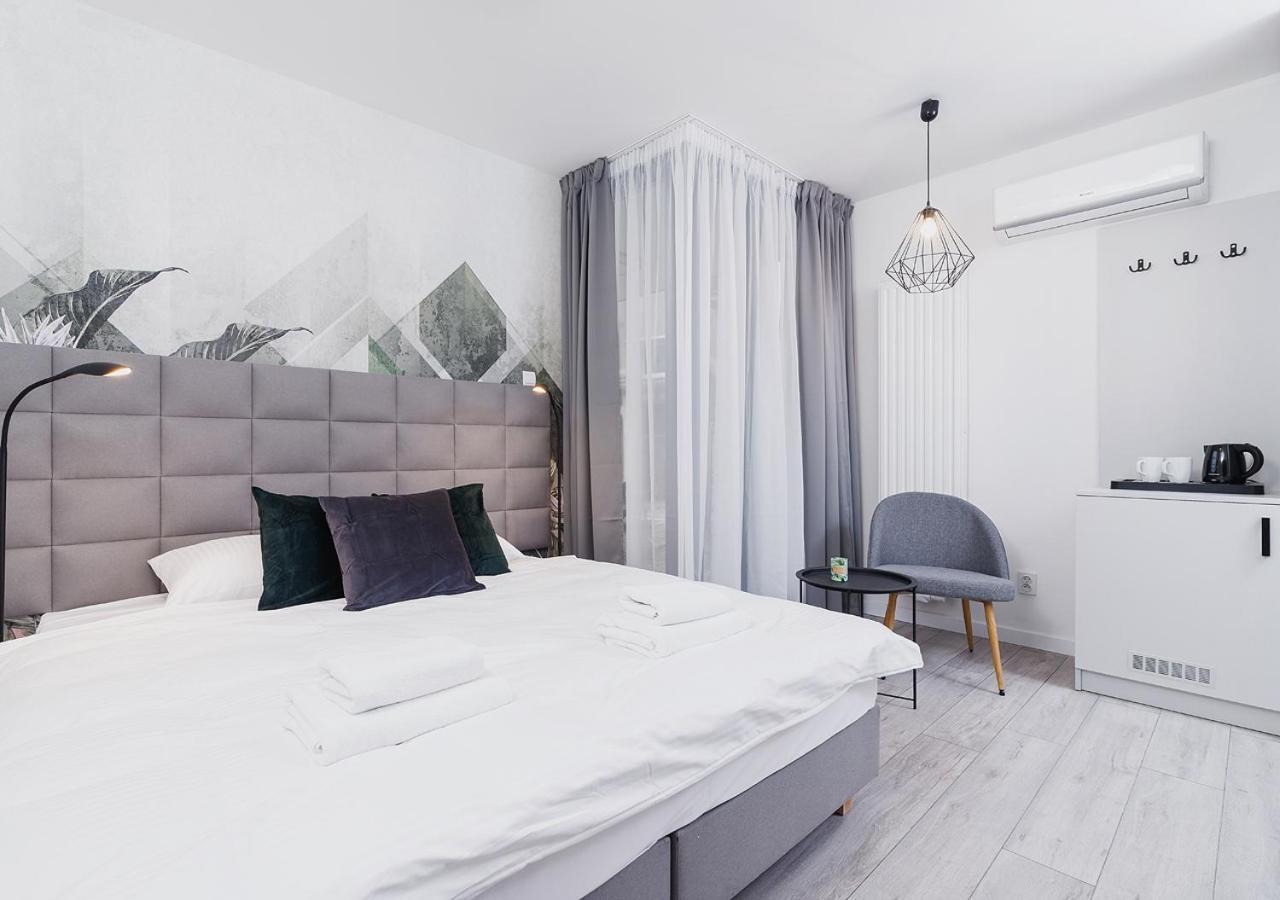 Wow! Aparthotel By Krakowmyplace Buitenkant foto
