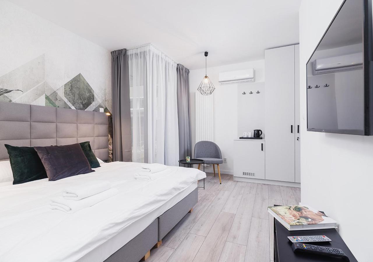 Wow! Aparthotel By Krakowmyplace Buitenkant foto