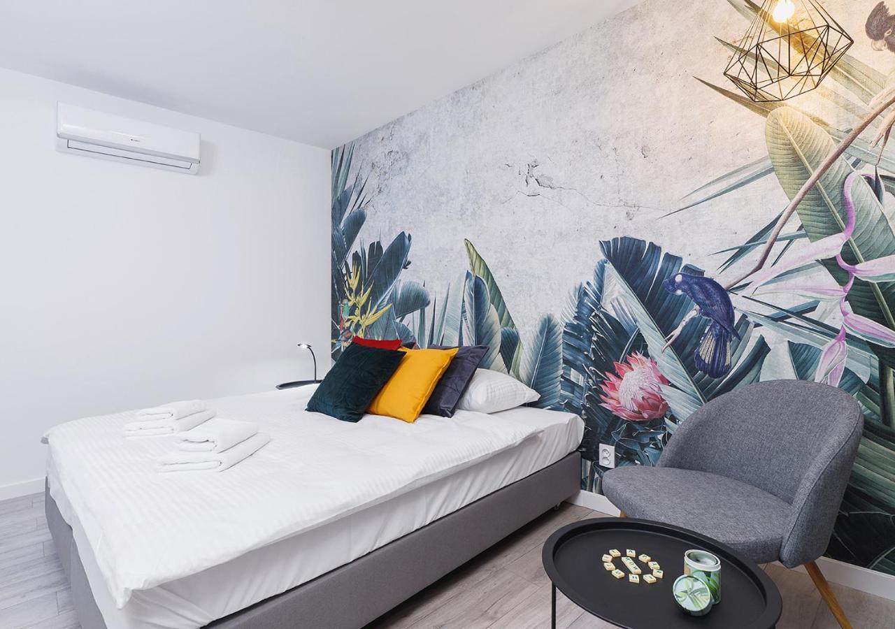 Wow! Aparthotel By Krakowmyplace Buitenkant foto