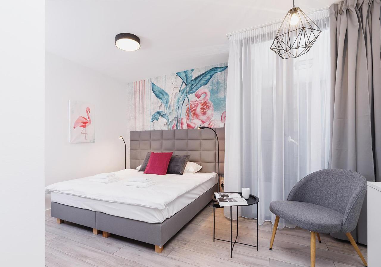 Wow! Aparthotel By Krakowmyplace Buitenkant foto