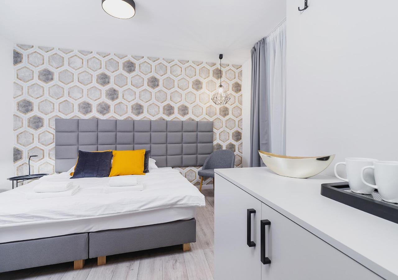 Wow! Aparthotel By Krakowmyplace Buitenkant foto