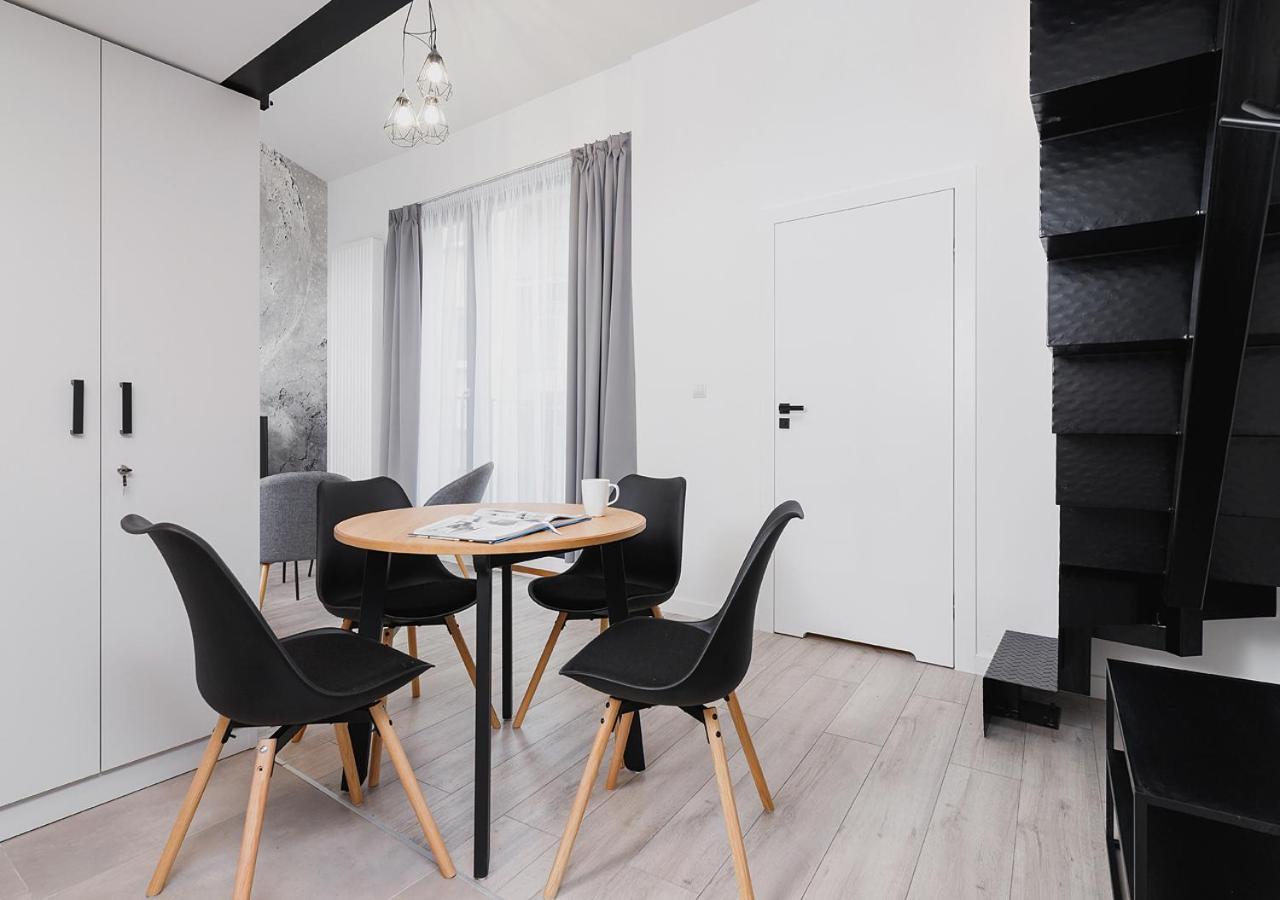 Wow! Aparthotel By Krakowmyplace Buitenkant foto